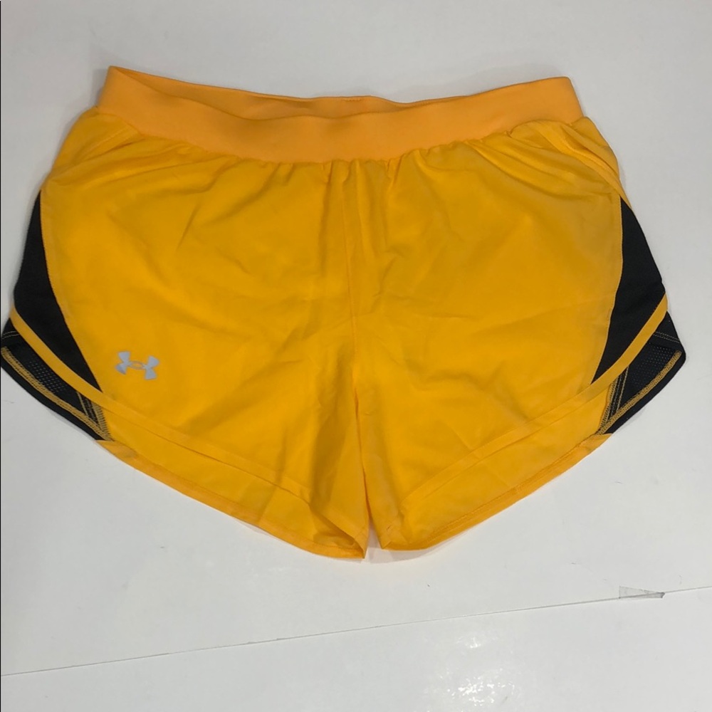 Under Armour Women's Lined Athletic Shorts - Size M (NWT)